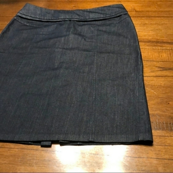 New York & Company Skirt Size 12 Navy Blue Career Office Back Slit Zip Up EUC - Picture 3 of 12